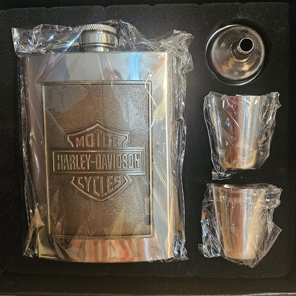 Harley Davidson Stainless Steel Laser Engraved 8oz Hip Flask